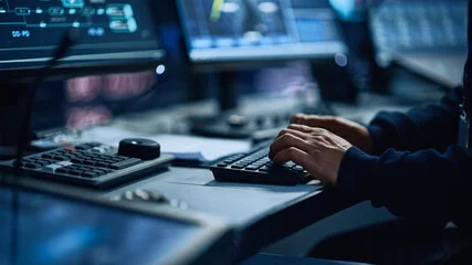 why do gamers tilt their keyboard tportstick